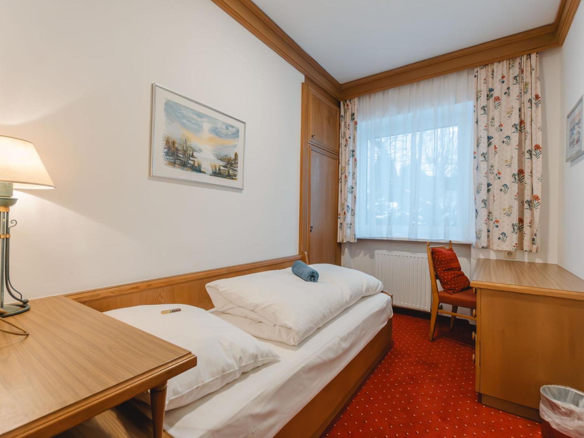 Holiday Home Riki By Interhome Bruck an der Grossglocknerstrasse Ngoại thất bức ảnh